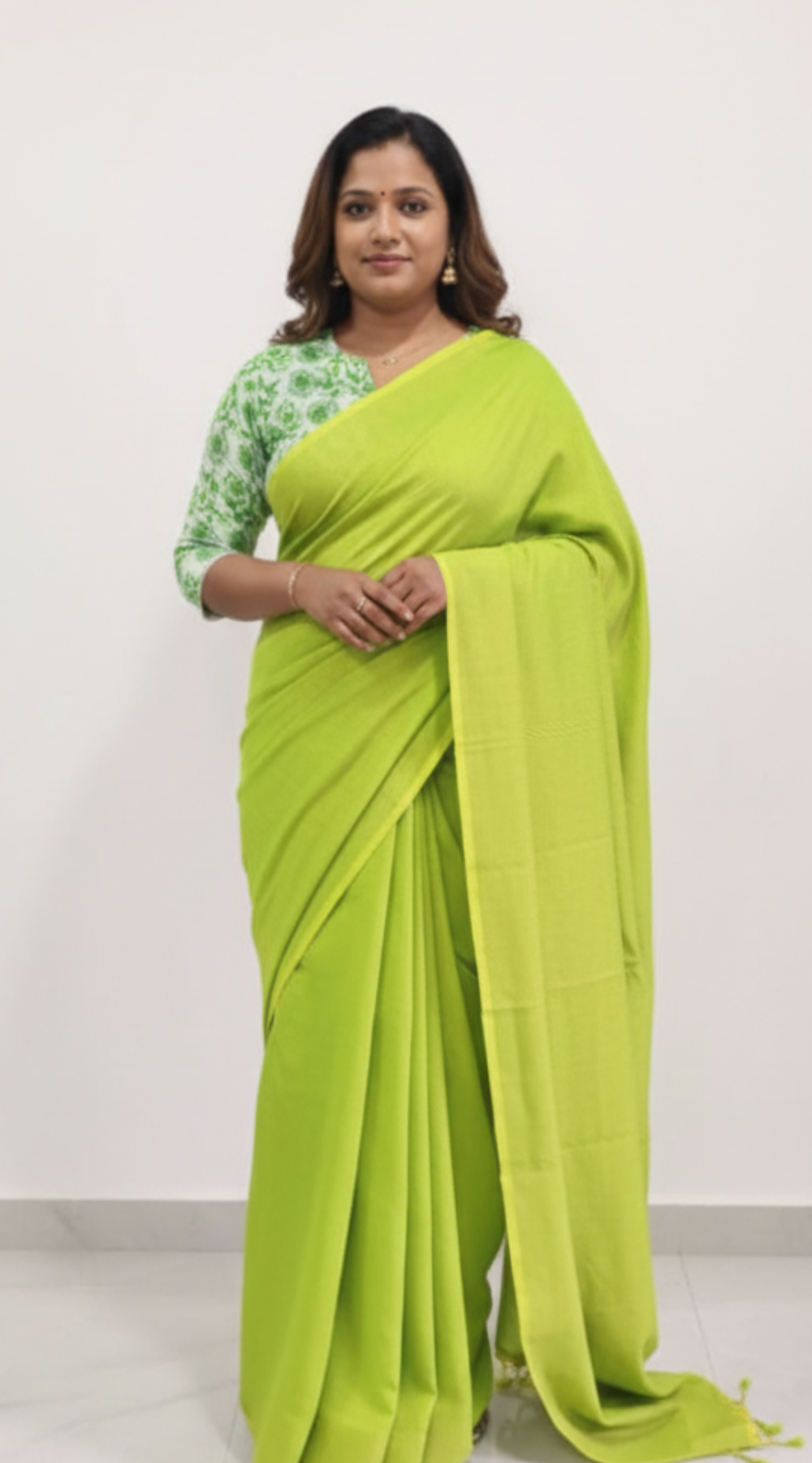 Parrot Green Premium Khadi Saree with Fine Zari Lines with Running Blouse (6.3 Metres)
