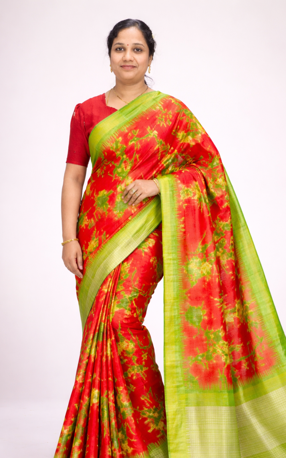 Soft Fancy Cotton Saree with Contrast Blouse – Lightweight Printed Daily Wear Saree