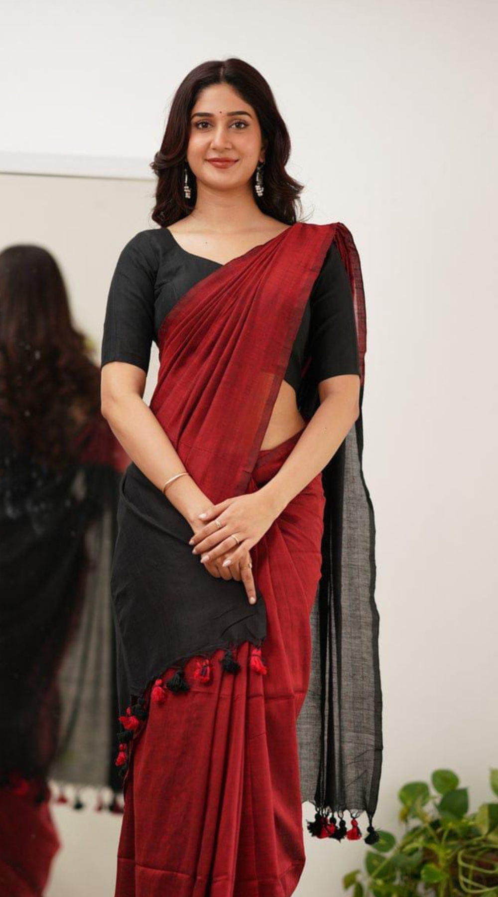 Khadi Cotton Saree with Tassels & Contrast Pallu with Running Blouse