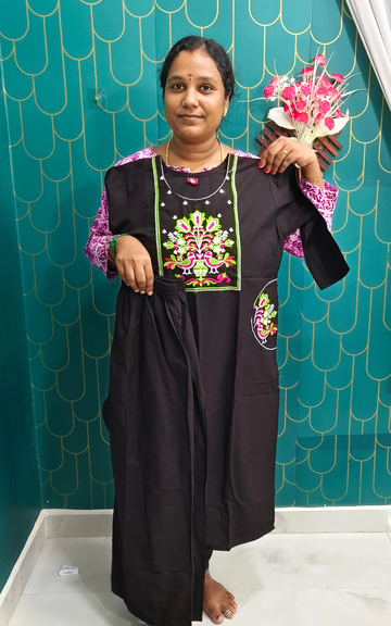 Black Dhabu Cotton Floral Embroidered Kurti with Palazzo Co-ord Set 🌸