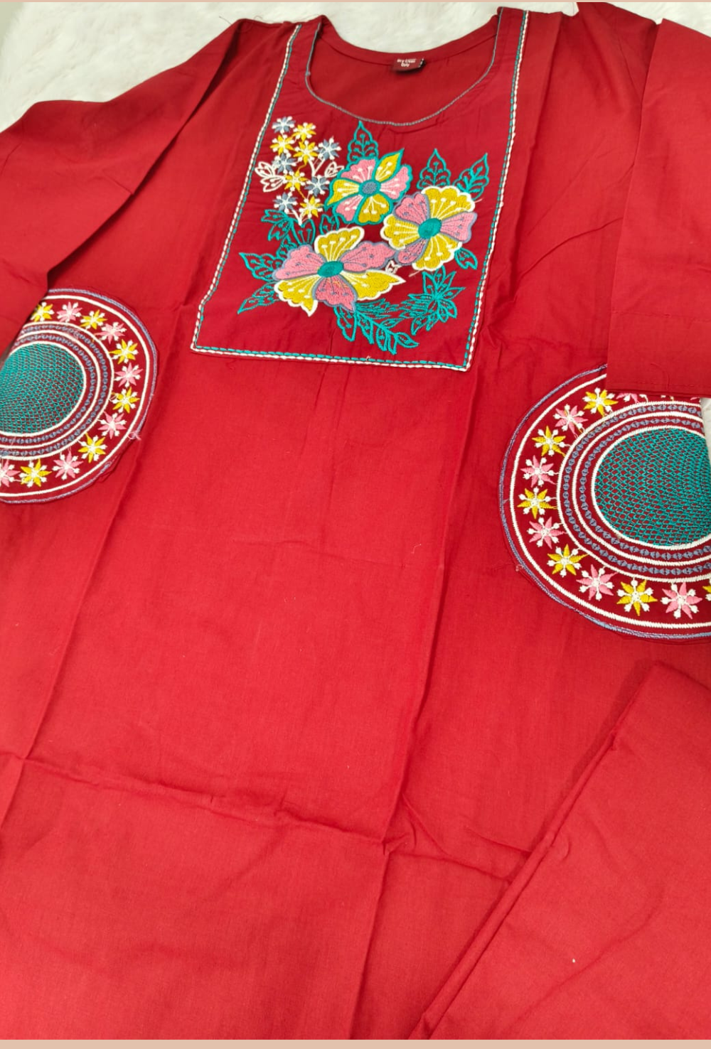 Maroon Premium Dhabu Cotton Floral Embroidered Kurti with Palazzo Co-ord Set🌸