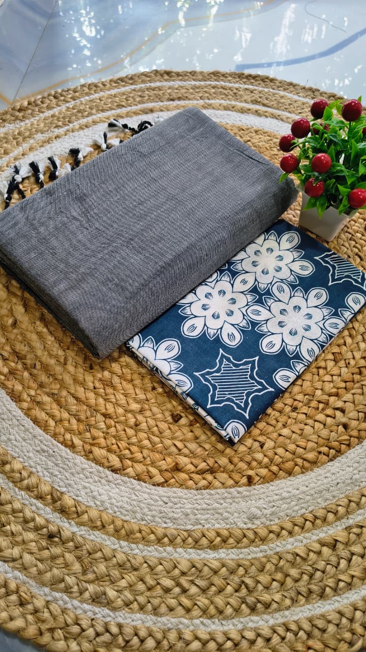 Grey Khadi Saree with Unstitched Kalamkari Blouse Combo