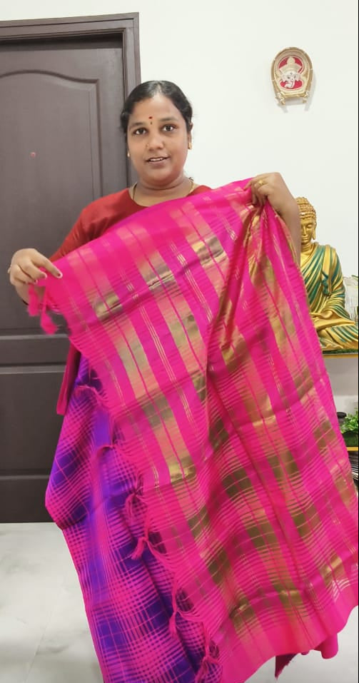 Premium  Silk Blend Checked Saree with Running Blouse | Festive Wear Saree for Women