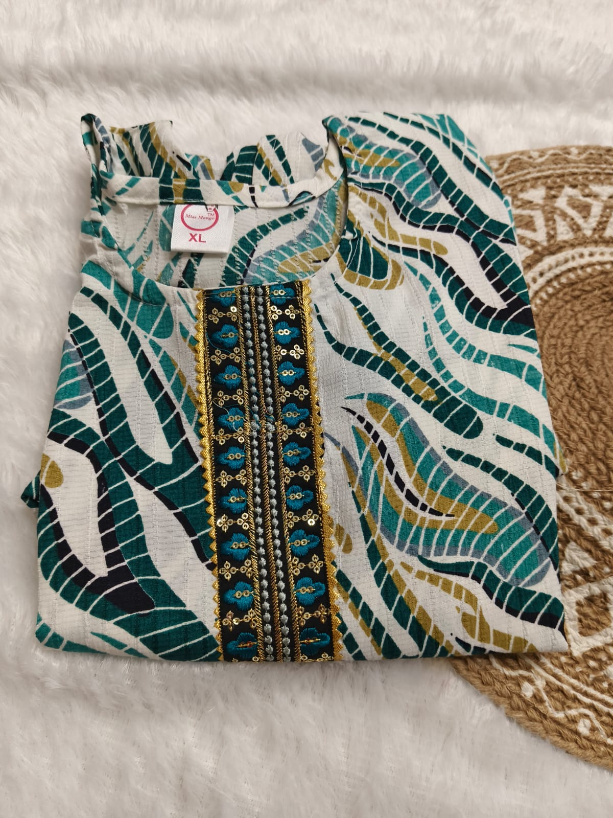 Combo 18- amsu trends | Buy 3 Kurtis for ₹500 Combo (XL size)